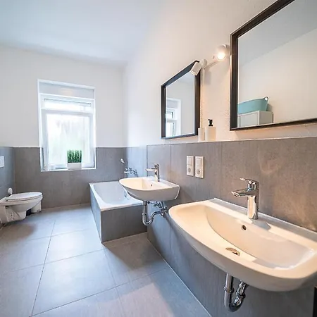 Dq01 - Monteurwohnung - Wlan - 5 Personen *